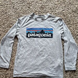 Patagonia kids Gray Long Sleeve with Mountain Design